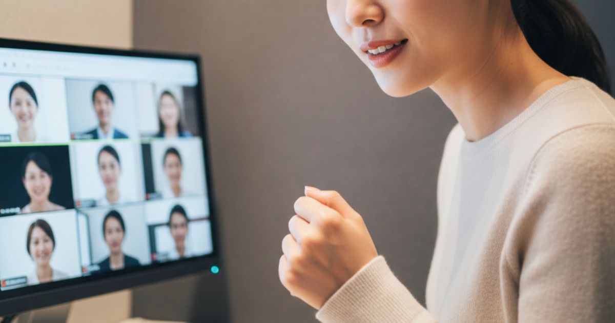 オンラインでの傾聴マナー｜画面越しでも「聴いています」が伝わる非言語の工夫